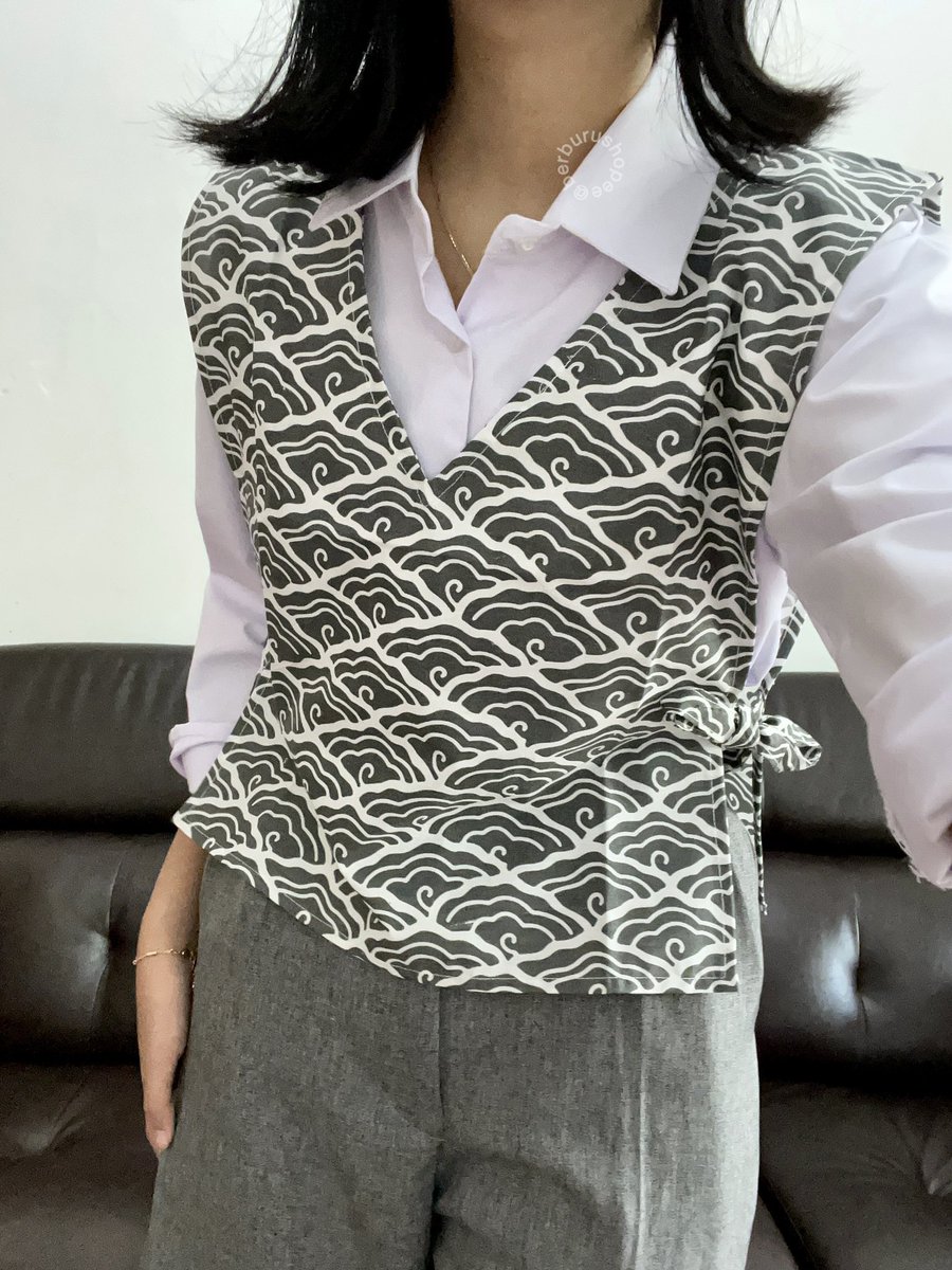 berburushopee's tweet image. i love batik so much… mana harganya murah start 30ribuan tapi bahannya adem bgt😭