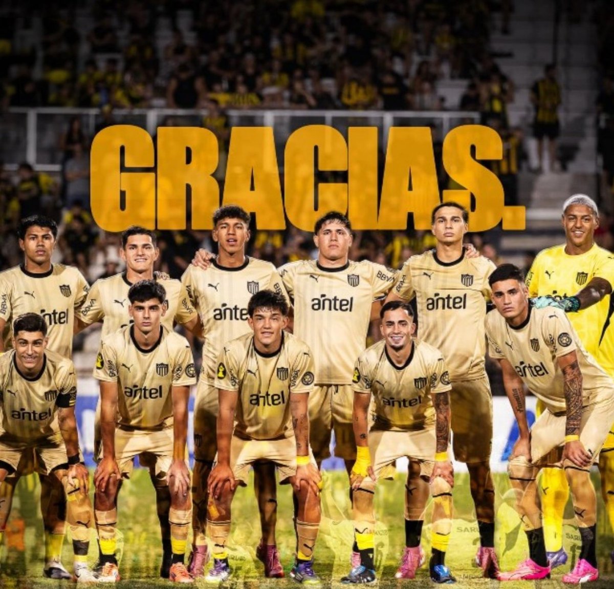 Mención especial para los pibes del club que dejaron todo en la cancha en estos tres partidos,una lástima no haber llegado a la final se lo merecían