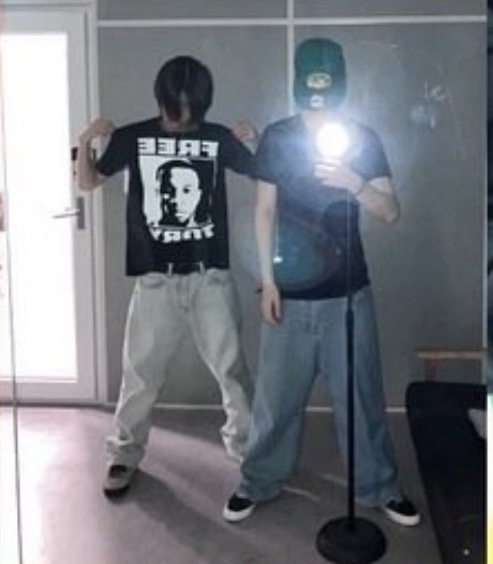 Say4Lifer's tweet image. THE FREE TORY MERCH???