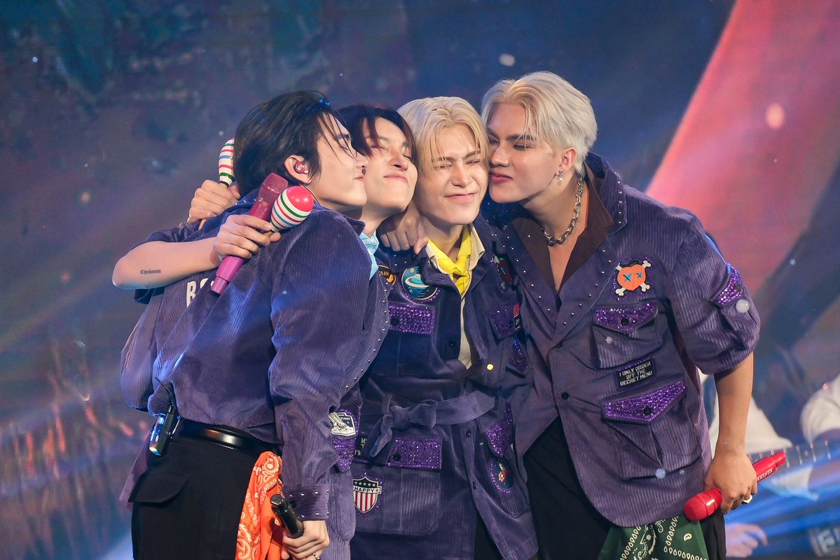 Muaymuay33's tweet image. 4แสบ❤️

PEATCHY WITH PEAT
#PEATCHYDAY