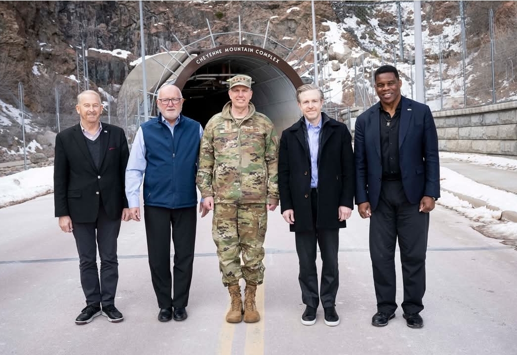 Our #NDIARMC Military Leader of the Week is Gen. Gregory Guillot, commander of #NORAD and #USNORTHCOM, who welcomed U.S. Ambassadors to Mexico, Canada, the Kingdom of Denmark, and The Bahamas as part of an Ambassadors Conference. #NDIA