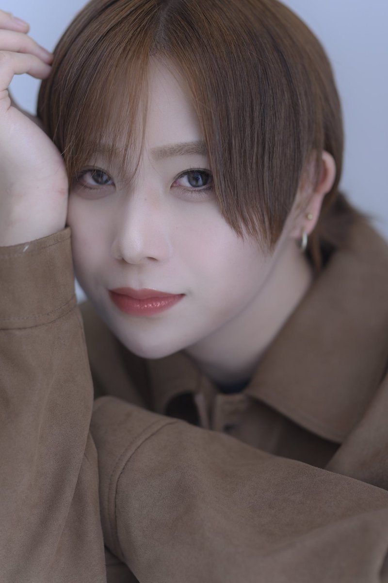 一緒にYOASOBIしてくれるお兄さんです
『夜に駆けない？』