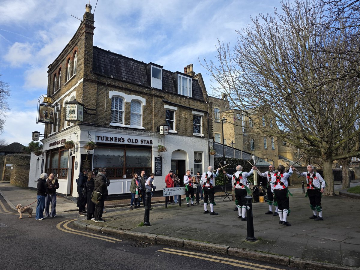 We are kicking off our 2026 year of Centenary celebrations with a tour along the 100 Bus Route, starting off at the Turner's Old Star in Wapping #100years #100bus #morris