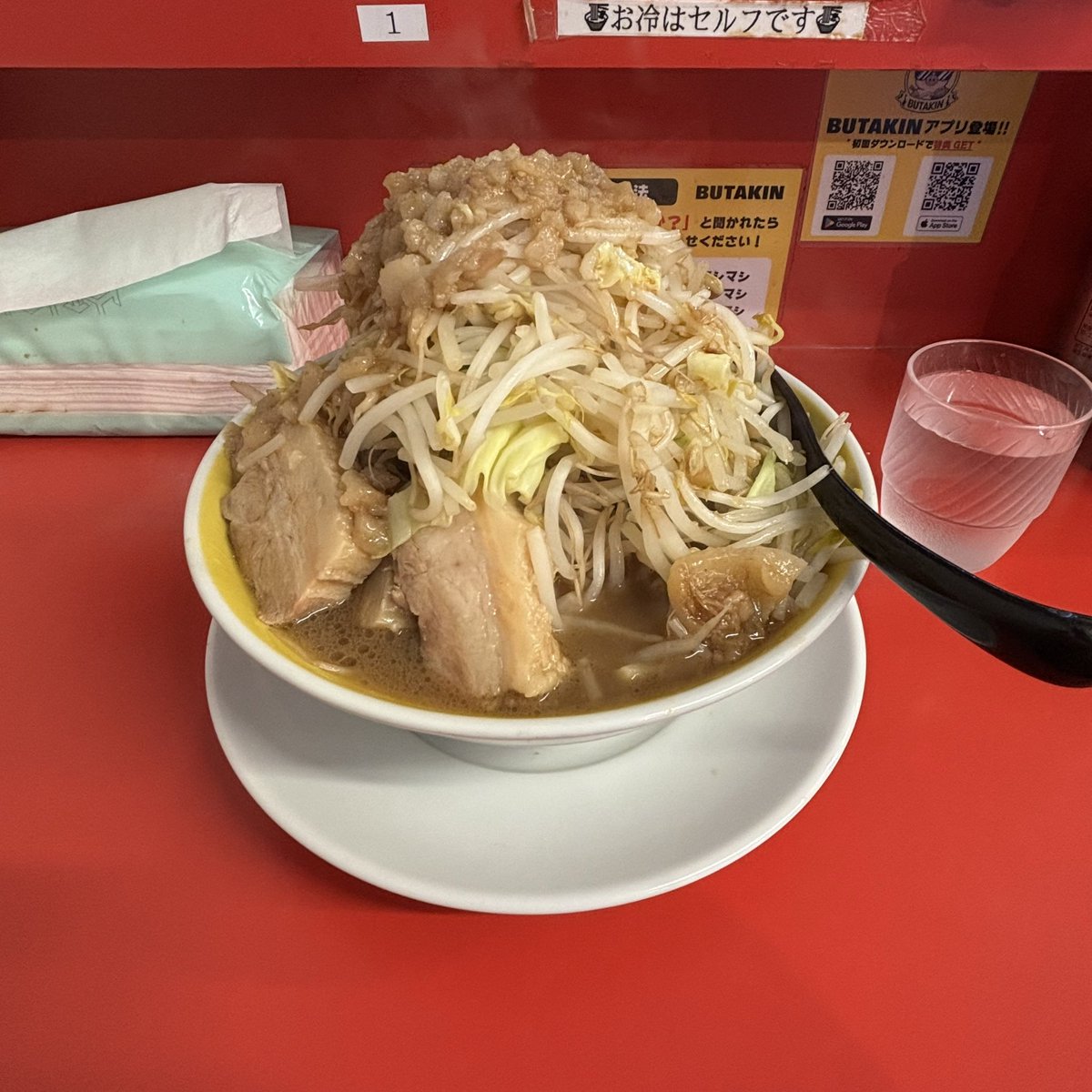 osakaDB0975's tweet photo. 兎我野で消費したカロリーを補充 https://t.co/9cL5YWfmaI