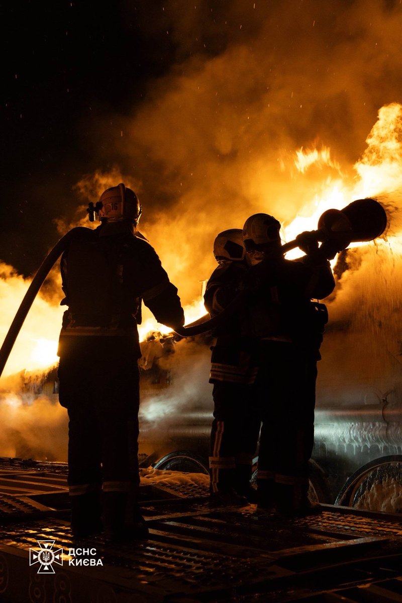 Петро Порошенко tweet media