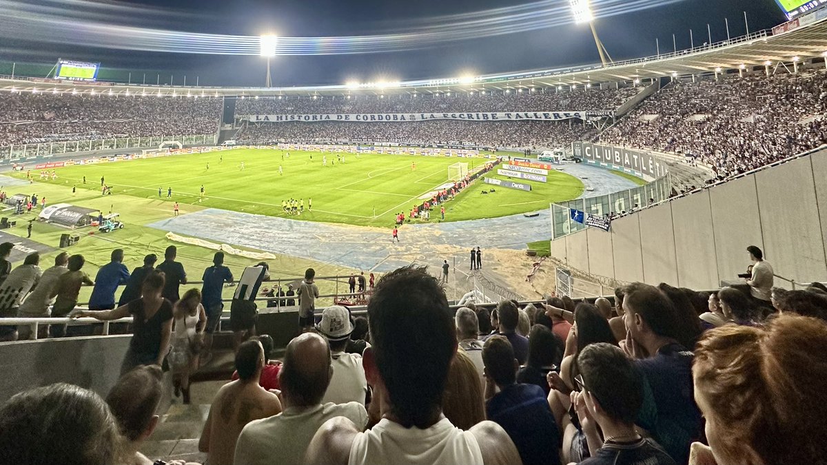 La Historia De Córdoba La Escribe Talleres