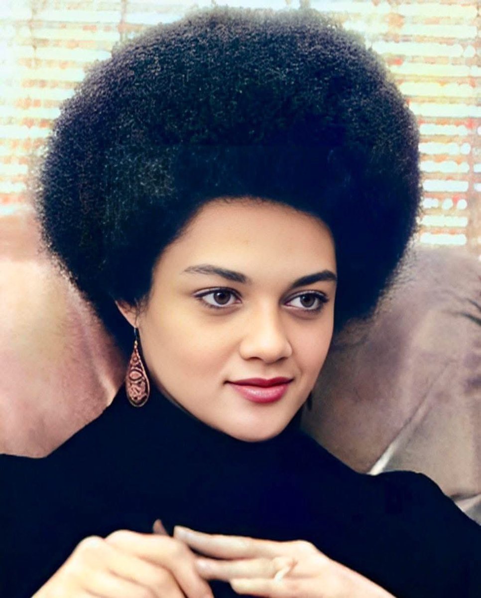 IamMzilikazi's tweet image. HAIR ME OUT: WEAR your CROWN with PRIDE #Afrokan 6