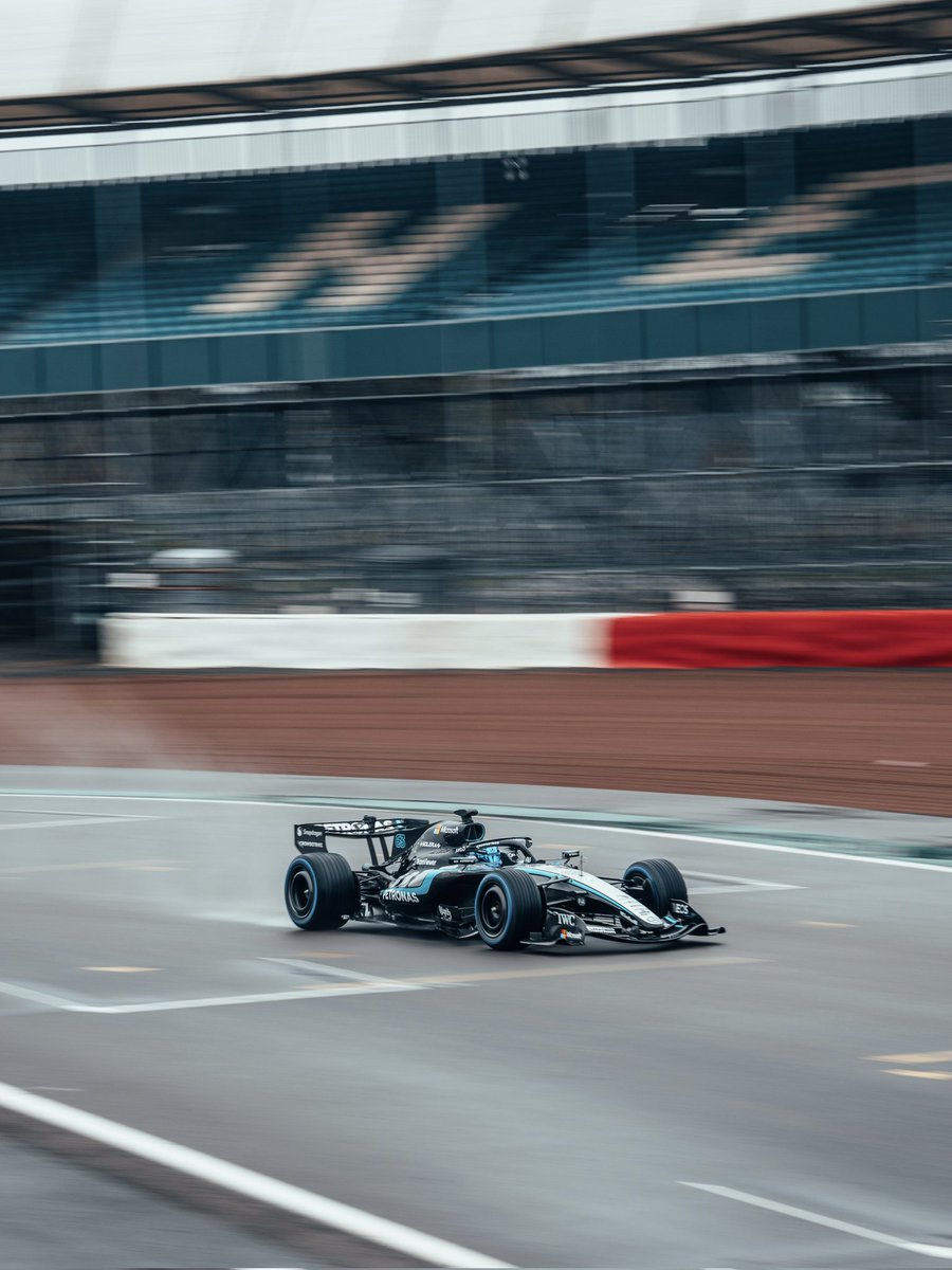 MercedesAMGF1's tweet image. We can't get enough of the W17 🤩
