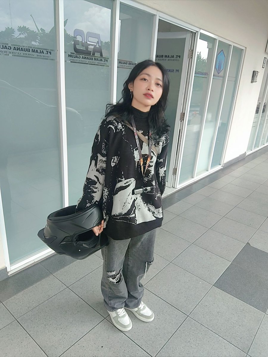 amlions_'s tweet photo. low gais, pengen interact di twt lg anjir ih jujurly kangen hiks. https://t.co/b7Lhz3r41B