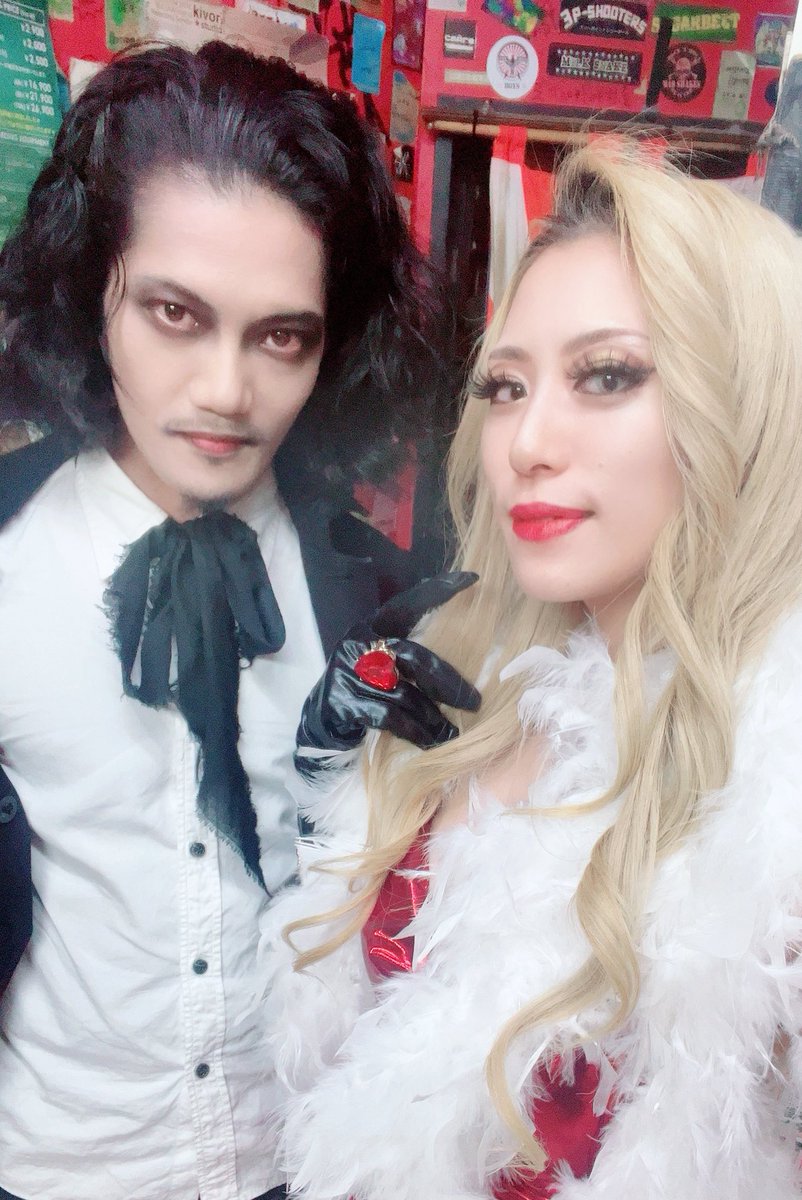 Guest Drとして、何度もA Concrete Murに参加してくださっているShintaro氏(MUNIMUNI/Palastleben)💥🥁

1st Album『迷信』では、『ファウストと異邦人』のドラムを叩いてくれました❣️🙏
お陰でめちゃくちゃ格好良い仕上がりになっているので、皆んな是非聴いてね❤️‍🔥

次回 1/31 A Concrete