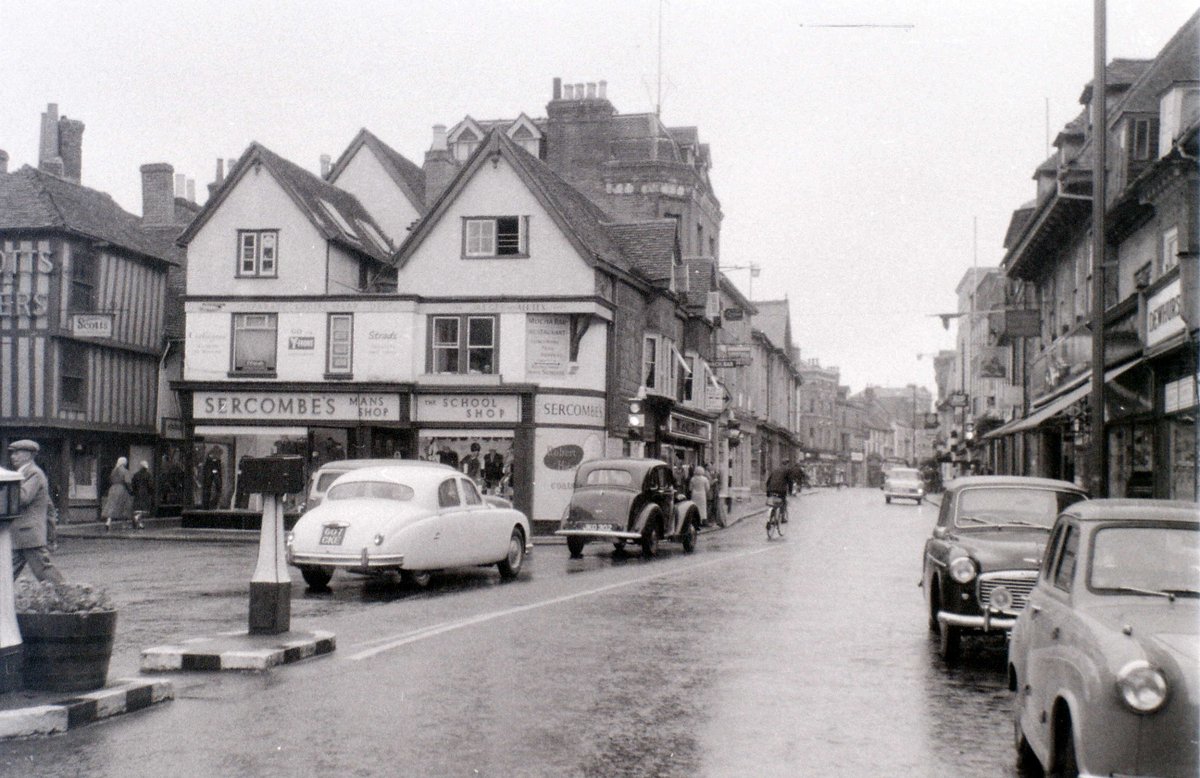 allhailtwit's tweet photo. Just published: my new book "Forgotten Times" (Amberley Publishing). 180 photographs taken by me in the 1950s and 1960s with unique historic street scenes of the UK, Ireland and the outer islands and depicting a world very different from the present day. #up24 https://t.co/IaUZaRkyO4