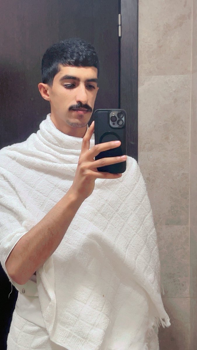 d34ww's tweet photo. والرُوح في رِحــاب مكةَ اتسعت
طاب اللقاء وقرّت العين وارتوى القلبَّ
الحمدلله على تمام العُمرة 🤍 https://t.co/rUEUQSlNbW