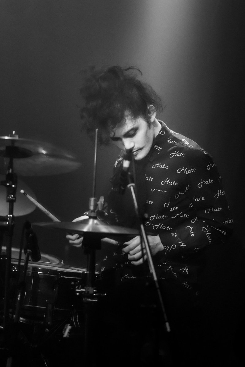 🐦‍🔥迷信ゲスト情報🐦‍🔥 

『サイケデリック・サーカス』
『1984、滅亡定理』
- Vo -
タオ桃果

『ファウストと異邦人-再生編-』
- 突然ブルースを弾く男 - 
Shinpei Mörishige(Palastleben)

- Dr - 
Shintaro(Palastleben/MUNI MUNI)

- ピアニカ(当時の音をサンプリング) -
プエル(kumagusu)