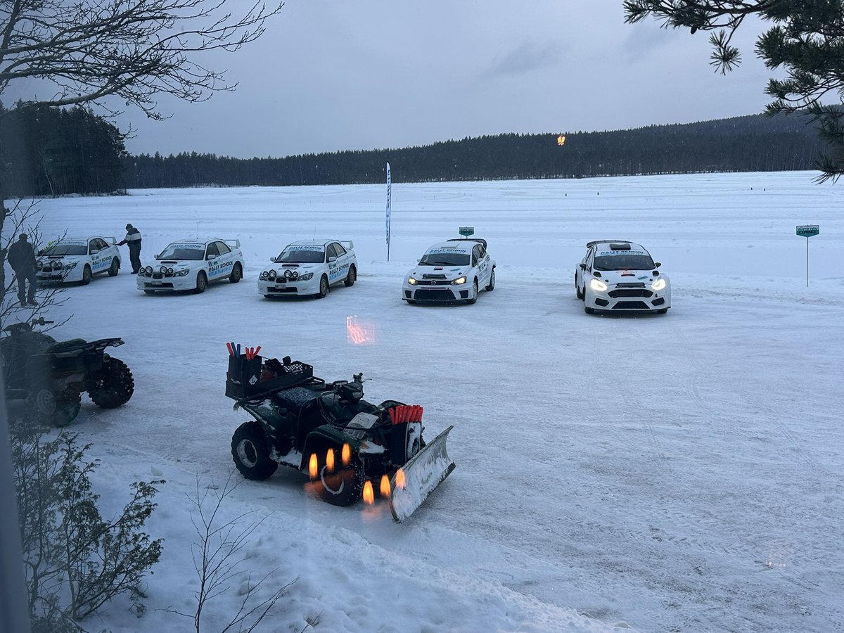timharvey7's tweet photo. Frozen lake, 4WD rally cars and a great bunch of guys. Having a blast… @dneventsoffici1 https://t.co/ID2vZO4iyC