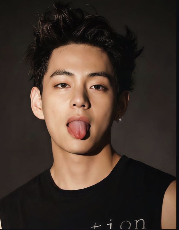 OMG KIM TAEHYUNG 🔥