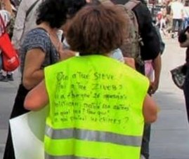 ismayouisabel's tweet image. Zineb Redouane, 80 ans tuée par bombe lacrymogène sur son balcon au 4eme étage..toujours pas de procès