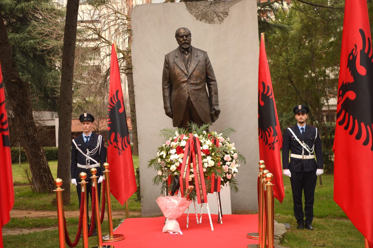 Megi Fino tweet media