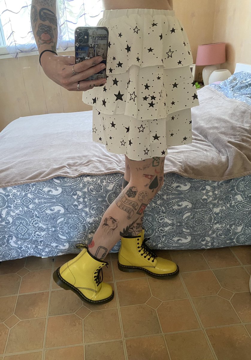 Can't believe I've thrifted Hannah Montana's iconic yellow varnished docs ✨💛🖤