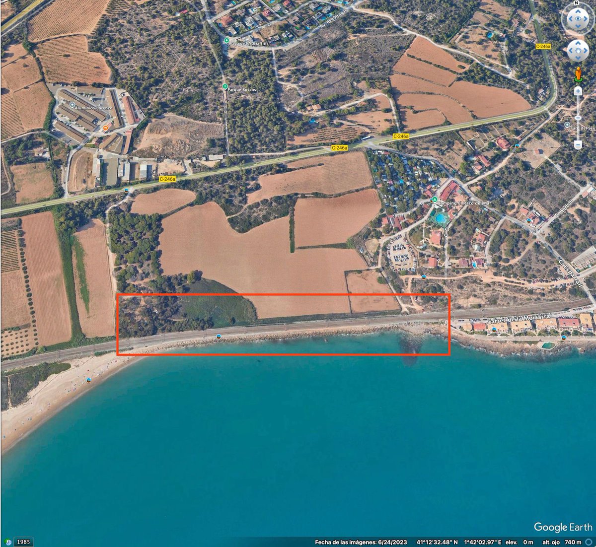 Framaurus's tweet image. Fotos de ayer. Tramo Cubelles-Vilanova. Tornillos defoliados y corroídos .