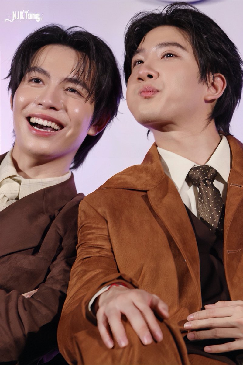 NjkTung's tweet image. - 𝟐𝟔.𝟎𝟏.𝟐𝟎

🍤🥟

@myktnw ︎ @Firstkpp 

#CatForCashEP1
#FirstKhaotung