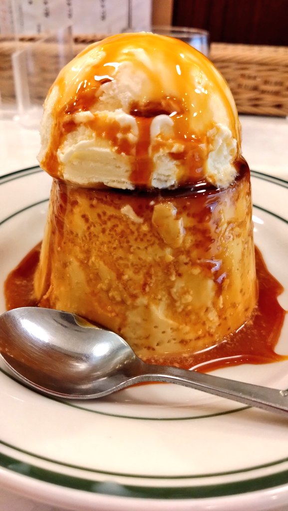 mamy0701's tweet photo. おつこんばんは😊
プリンが食べたくて🍮
めちゃくちゃ美味しかった♡
皆さま良い土日を
お過ごしくださいませ☺️

 #喫茶
 #固いぷりん
  #上はバニラアイス https://t.co/vKaEncpzKf