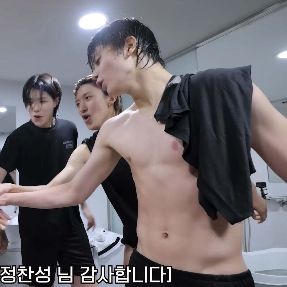 562shot's tweet image. 모르는사람을 위해..///