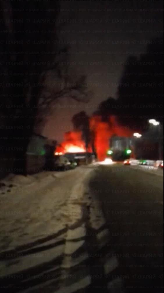 Rajendr67215893's tweet image. Kiev - the aftermath of the attacks.
#SpecialMilitaryOperation
#Arrivals
#NaziUkraine