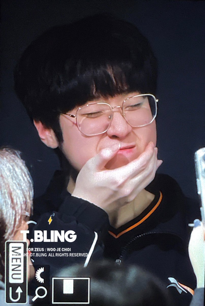 t_bling_zeus's tweet photo. 260124 ㅋㅋㅋㅋㅋㅋㅋㅋㅋㅋㅋㅋㅋ😆
#제우스 #최우제 #ZEUS https://t.co/UyxYEZab4E