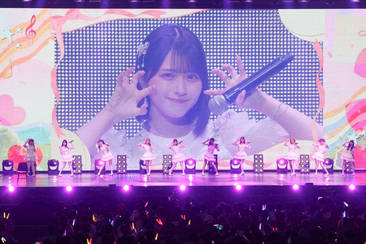 oricon's tweet photo. ＝LOVE、国立競技場ライブ決定✨️

6月20日(土）、21日（日）

グループ初のスタジアムライブに
https://t.co/dYRHEGoNbr

#イコールラブ #イコラブ @Equal_LOVE_12 https://t.co/umXG3D5PFI