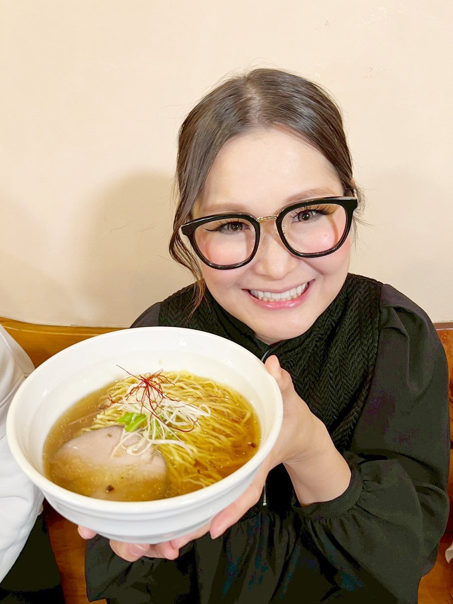 ワンコインラーメン」 × 「モッチモチ水餃子」 この究極の #ラー餃 は 1月25日（日）14時00分〜 #日本テレビ にて放送！  「いっしょに食べたい！ラーメンx餃子日和 〜ラー餃大好き芸能人オススメ店大公開SP〜」 放送まであと1日！ぜひ見てね🥟 #高島礼子 #ギャル曽根  ...