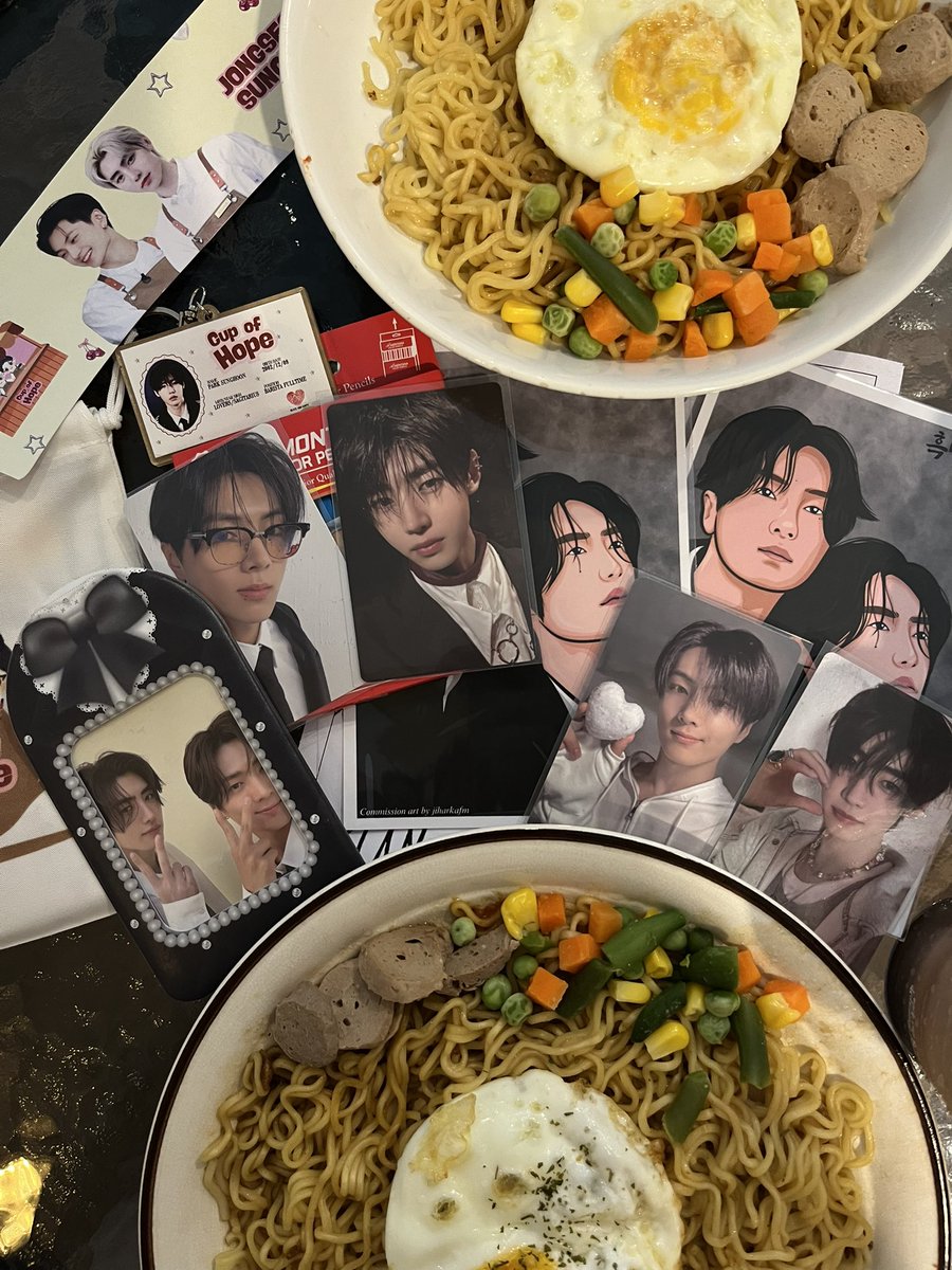 spiceydumpie's tweet photo. Thank you for today—simple moments, real happiness 🥹💗 seneng bangeett buat hari inii… makaasih juga buat printilan gemeess dan freebies yang nyimuuutt @ultrramlktaro @jiharkafm @untold4135 

🖤🤍

#CupofHope #CupofHope_JYSH #흑백즈 https://t.co/Sz7ktlf9lI