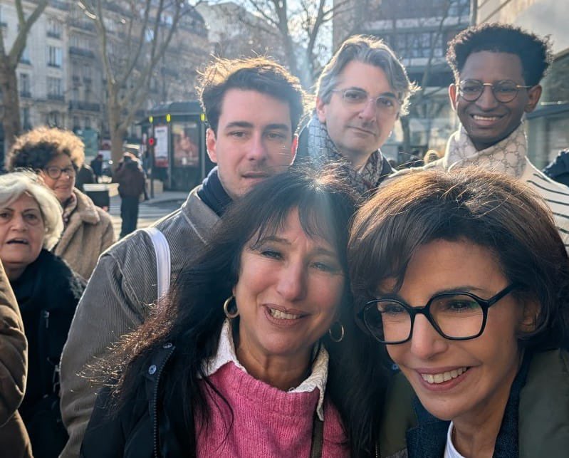 JeunesLR14e's tweet photo. Un plaisir d’accueillir aujourd’hui notre candidate @datirachida dans le 14ème🎉 

Rachida Dati était avec notre sénatrice, @MCCG et @maudgatel au contact des habitants de l’arrondissement pour dresser un constat clair : vivement l’alternance ! 

@PourDati2026 
@LRepublicains75 https://t.co/ep5rybIeiD