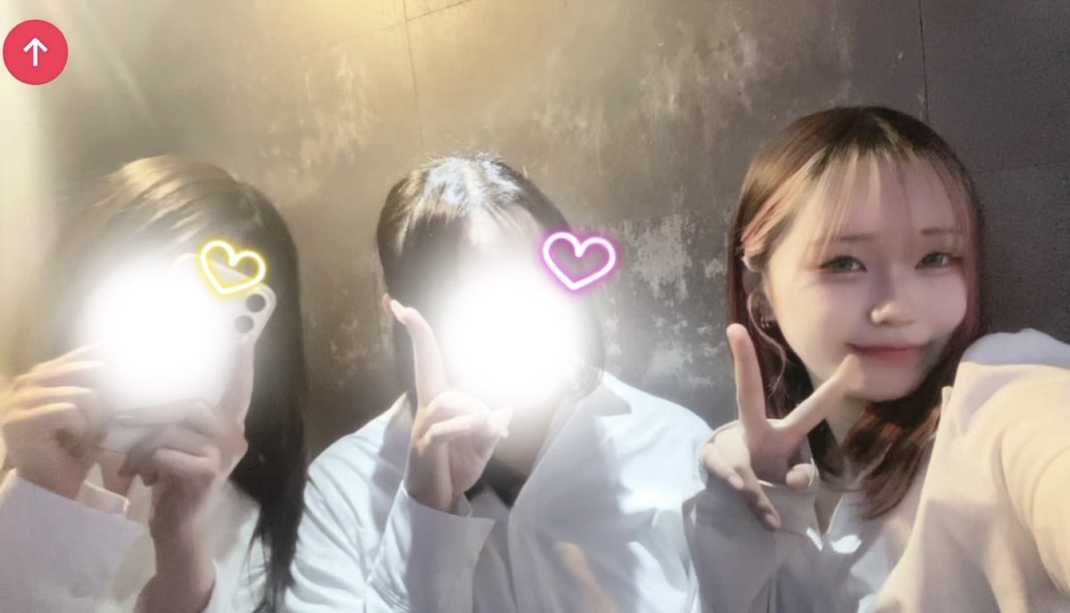 1月24日(土)出勤表🥂🫧

🩷20:00-23:00 ❄︎ こた(<a href="/kota060972/">こたちゃん</a> )
🩷20:00-last ❄︎ みるく
🩷20:00-last ❄︎ ちあき
🩷23:00-last ❄︎ かなの(<a href="/kanannnno6/">かなの</a> )

↓週間出勤情報↓
x.gd/0odOD

↓料金システム↓
x.gd/6pRuH

#ガールズバー  #PR #広島 #流川