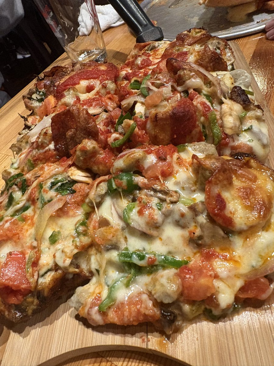 amaou666's tweet photo. 🍕 https://t.co/ZmlZdne40i