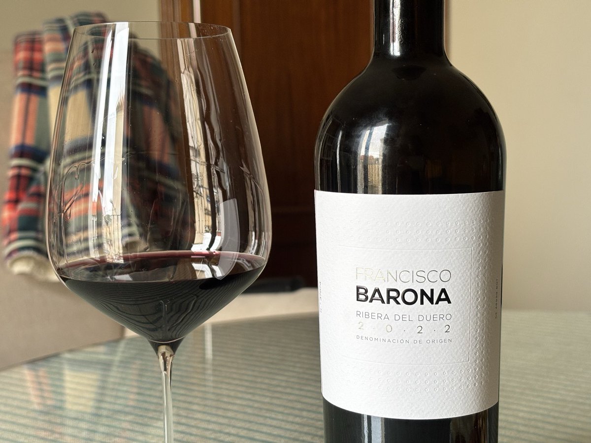 Absolutamente espectacular este Francisco Barona. Con el frío que hace fuera, no hay mejor plan. Y están esperando unas migas manchegas.