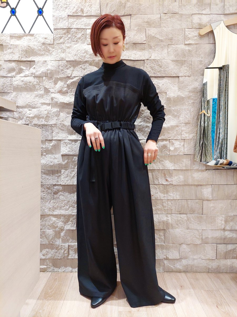 toraya111dep's tweet image. キレイめ使いにもデイリー使いにもできるワンピース＆セットアップアイテムが入荷しました♫
秋冬のSALEも引き続き人気ですが、春物大人気です!!!

#onepiece #setup #allinone #beatrice #torrazzodonna #herencia #atelierbrugge #toraya111dep

111dep-toraya.com/blogs/staff-bl…