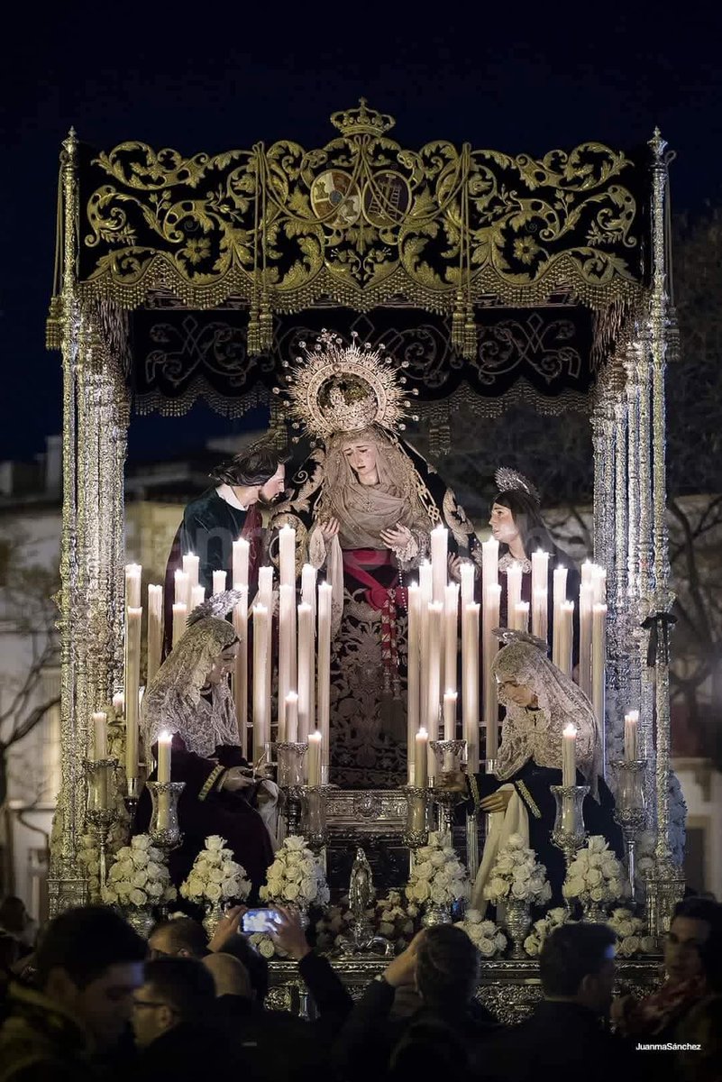 franfferrer's tweet photo. Un Cristo
Una Virgen 
Un Misterio 
Un palio https://t.co/OEFPezMWeq