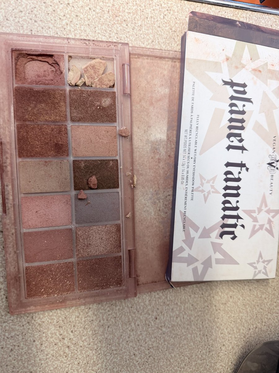 Nixy Rae tweet media