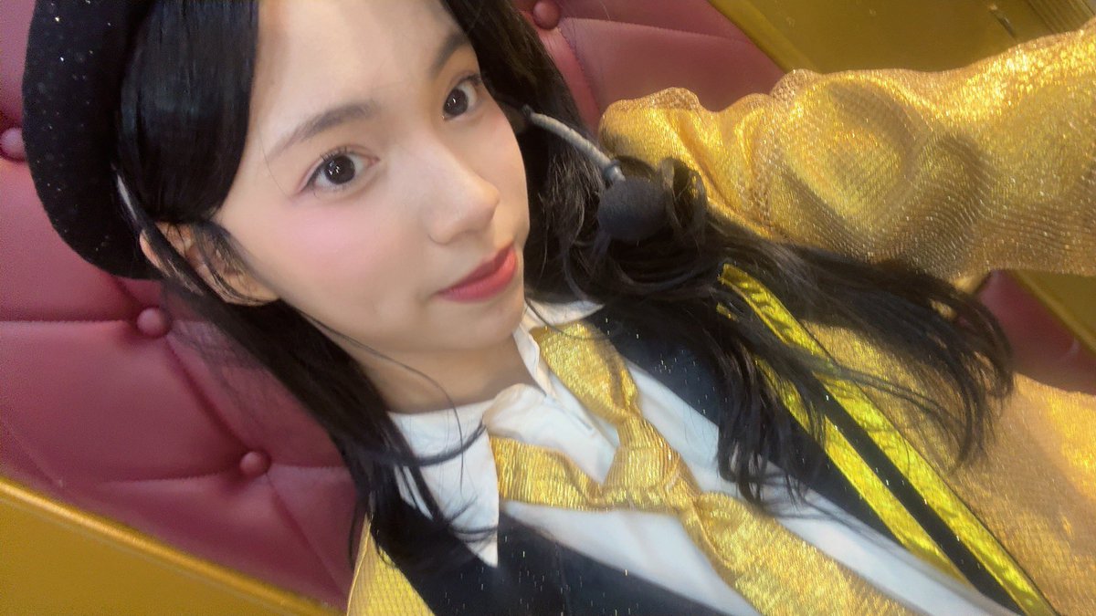 Aralie_JKT48's tweet image. MALAM OLLL, terima kasih untuk theater hari iniii!!! YAY HAPPY BIRTHDAY LEVIIIIII 🫶🏻 yeaa lepi lepi lepiii, SENENG BANGET BISA KETEMU KALIAN HARI INII! semoga bisa bertemu di lain kesempatan ya! hati-hati di jalan pulang, jangan lupa makan malam okayy! selamat beristirahat 🤍😌