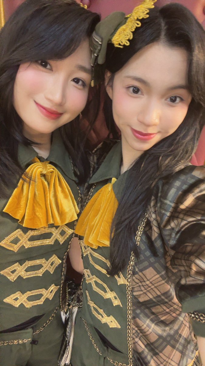 Aralie_JKT48's tweet image. MALAM OLLL, terima kasih untuk theater hari iniii!!! YAY HAPPY BIRTHDAY LEVIIIIII 🫶🏻 yeaa lepi lepi lepiii, SENENG BANGET BISA KETEMU KALIAN HARI INII! semoga bisa bertemu di lain kesempatan ya! hati-hati di jalan pulang, jangan lupa makan malam okayy! selamat beristirahat 🤍😌