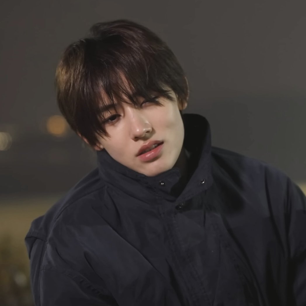 crashmashup's tweet image. 겨울 좋아해서 그른가 겨울이 퍼컬인가봐 말하는 내내 너무잘생김