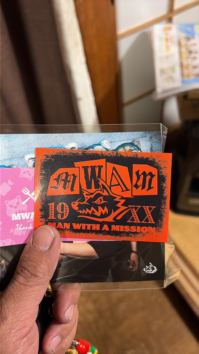 赤ずきんちゃんコーチ(レンチキュラー)届きました🐺ステッカー推しの