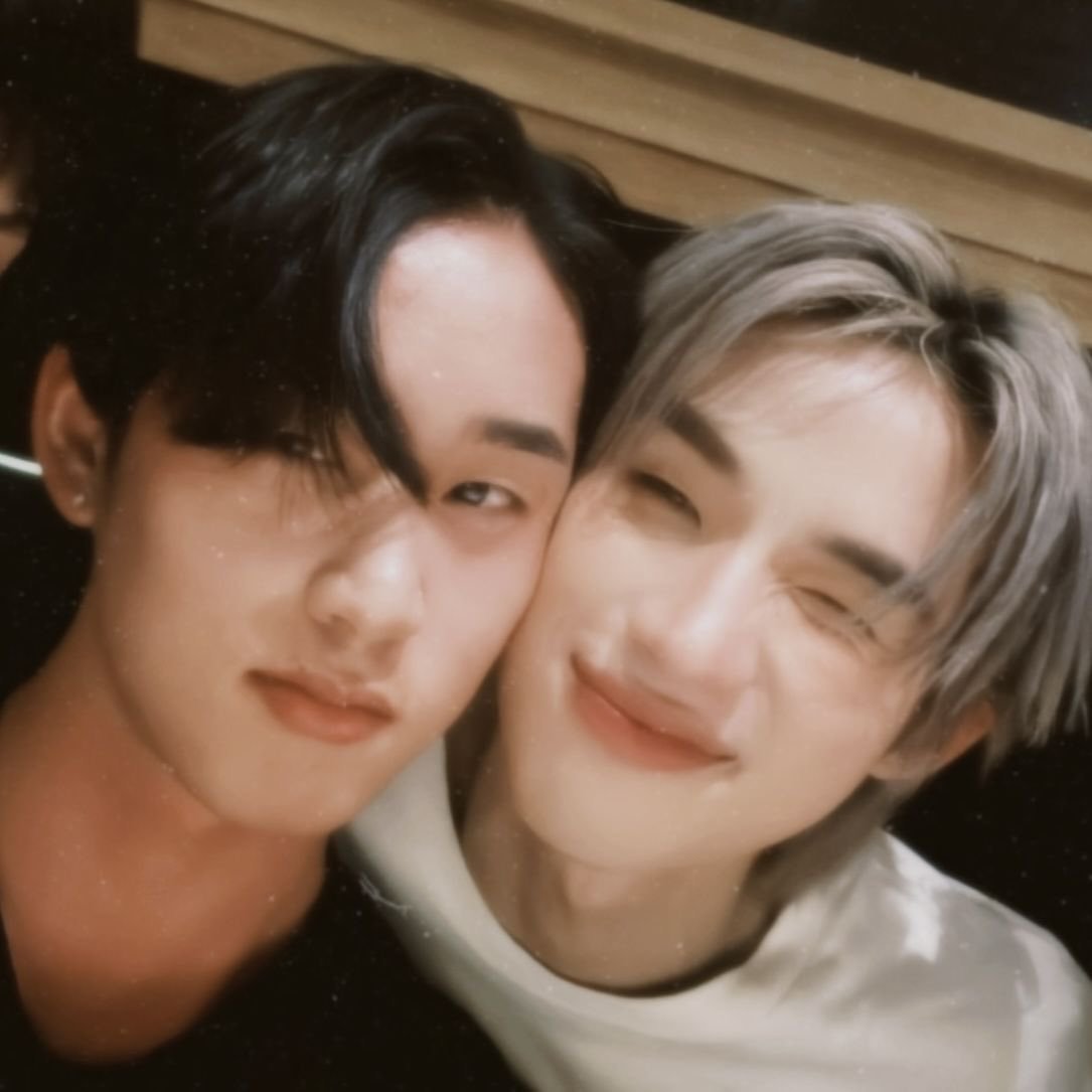 hongshuahoshi's tweet image. it's them!!!