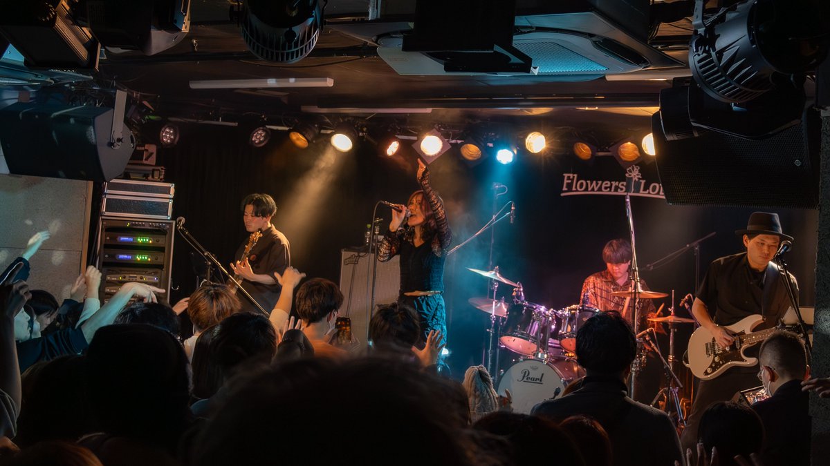 yashokuclowder's tweet photo. 🐾˗ˏˋ thank you!! ˎˊ˗🐾

1stワンマンライブ「マックラ公演」にお越しくださった皆様、ありがとうございました！
皆様のおかげで最高に楽しい夜になりました❤️‍🔥

また会いましょう！！

#夜食前にクラウダー #マックラ公演 https://t.co/NU3hfX9TRy