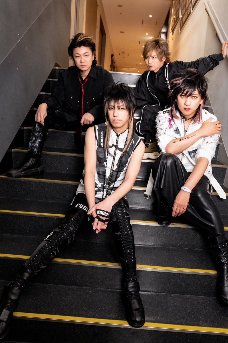 ファンタスティックサーカス
EXシアター2days
２日目も最高！
まさかのドラムソロも楽しかった！
いいバンドだ！
ありがとうございました！