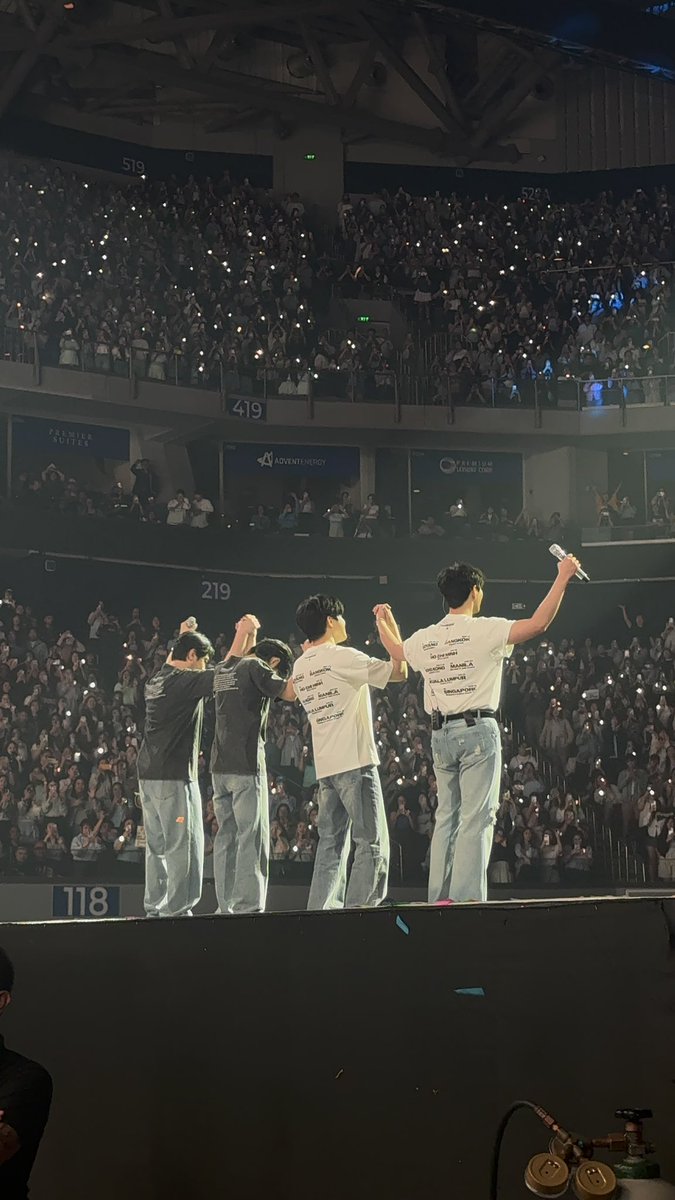 briwoonfan's tweet image. thank you so much for the wonderful night, @day6official 🥹🩵