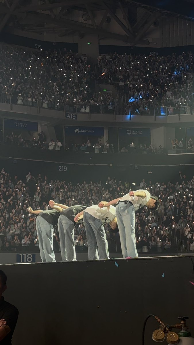 briwoonfan's tweet image. thank you so much for the wonderful night, @day6official 🥹🩵