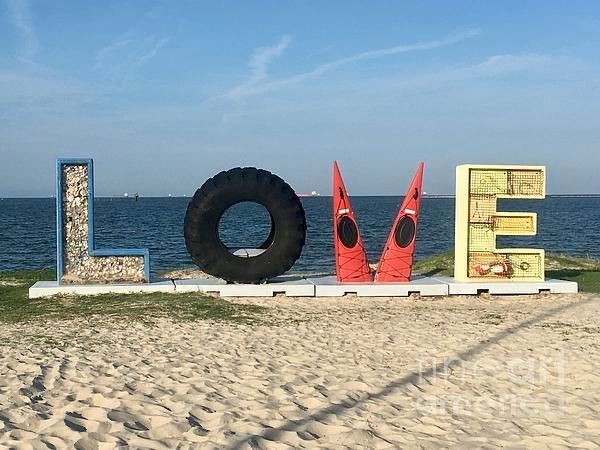 erinmdorffette's tweet photo. The perfect #yogamat for #valentinesday! #yoga is #love! #beach #yogini #yogalife #yogadaily #dailyyoga #namaste #zen #zenlife #valentinesgift #valentine #valentines #giftidea #practiceyoga #yogi
https://t.co/FV9LJWfcnn https://t.co/j4oirYwqoa