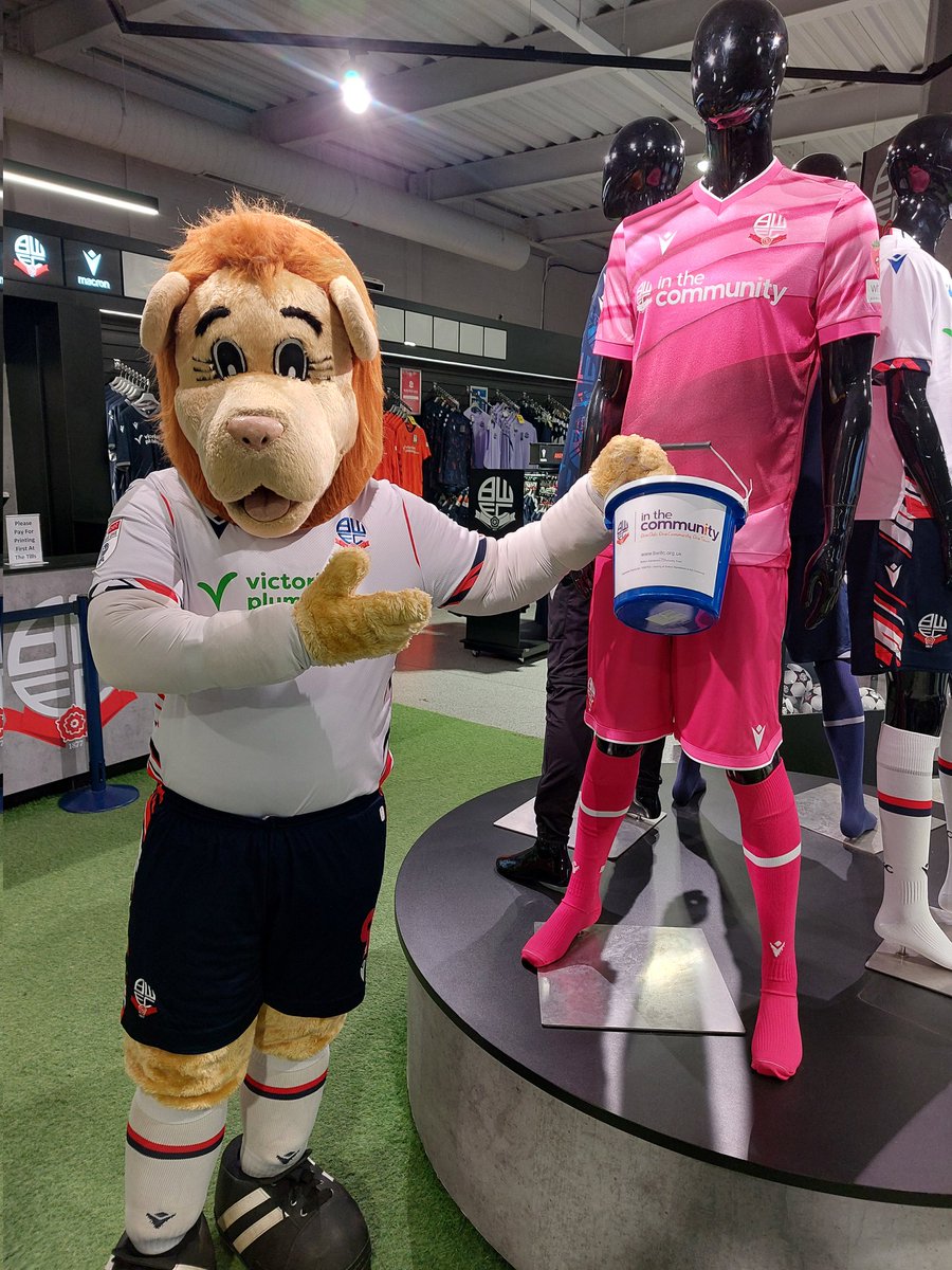 It’s matchday which means it’s Pound to the Ground!
Attending today’s game? Don't forget £1 to support Bolton Wanderers in the Community.
Not one for carrying cash? Fear not you can donate your £1 by texting BOLTON to 70480

<a href="/OfficialBWFC/">Bolton Wanderers</a> <a href="/OfficialBWITC/">Bolton Wanderers in the Community</a>

#BWitC | #bwfc
