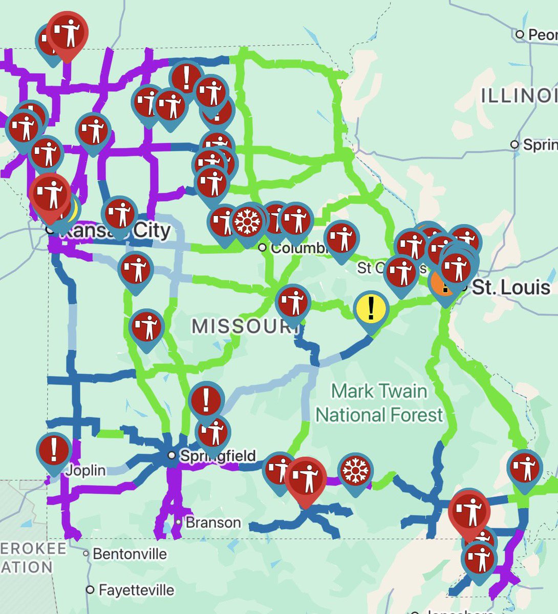 MSHPTrooperF's tweet image. ❄️STORM UPDATE: IT’S HERE…❄️

Good Morning Everyone!!!

The @MoDOT map below shows
snow has entered Missouri from the west and is making its way across the state.

Traveling in these conditions is extremely dangerous.

✅ Please stay home, stay warm, stay safe!!!